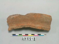 藏品(褐色夾砂陶口緣)的圖片